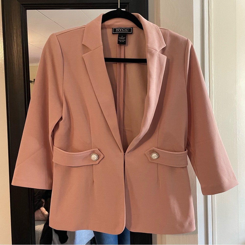 Light pink blazer with pearl button pockets NYCC